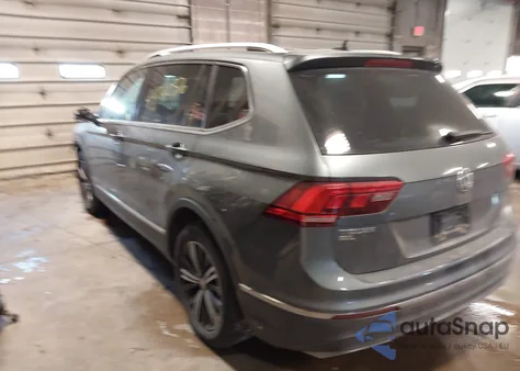 2018 Volkswagen Tiguan 2.0T Se/2.0T Sel z USA, uszkodzony, nr VIN 3VV3B7AX6JM005702